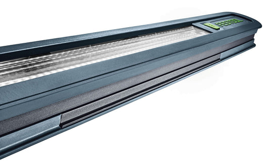 Festool Streiflicht SYSLITE STL 450 mit LED-Leuchtleiste und grauem Kunststoffgehäuse, Seitenansicht