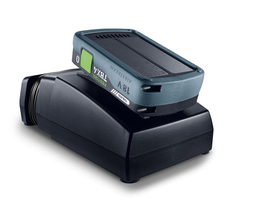 Festool Energie-Set 18V mit zwei TBX4 Akkupacks und TCL6 Schnellladegerät auf schwarzer Ladestation