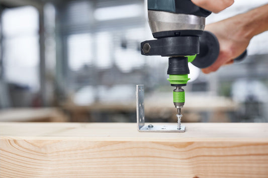 Festool Bit-Sortiment SYS3 XXS CE-PZ BHS 60 mit CENTROTEC Bithalter beim Verschrauben in Holzwerkstück