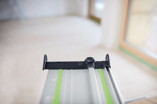 Festool Abweiser FS/2-AW schwarzes Kunststoffteil mit grünen Streifen für Führungsschiene