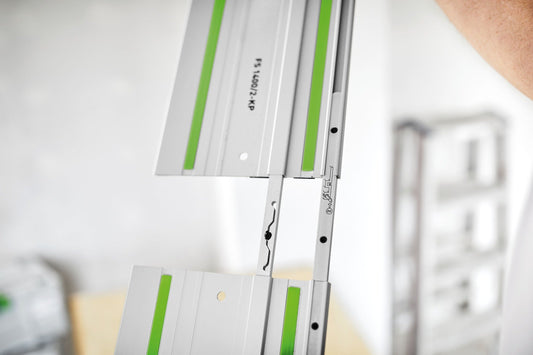 Festool Verbindungsstück FSV/2 zur Koppelung von Führungsschienen, Detailansicht der Verbindungsmechanik