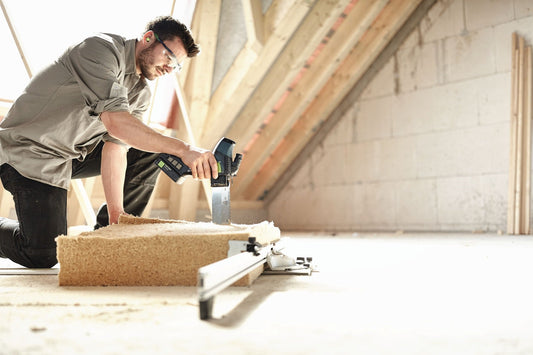 Festool Winkelanschlag FS-WA-ISC bei Winkelschnitt in Dämmmaterial, Anwendungsbeispiel