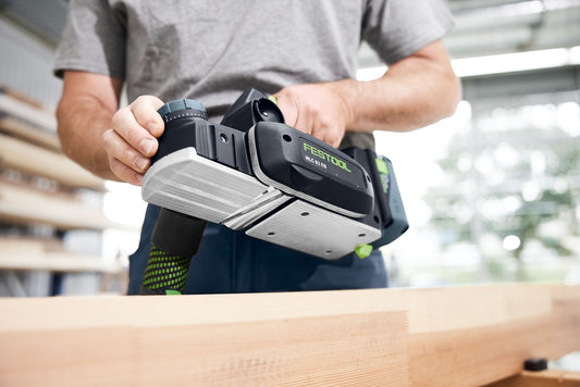 Festool Spiralmesser HW 82 SD mit Hartmetall in Hobelmaschine, Hands-on Demonstration beim Hobeln von Holz