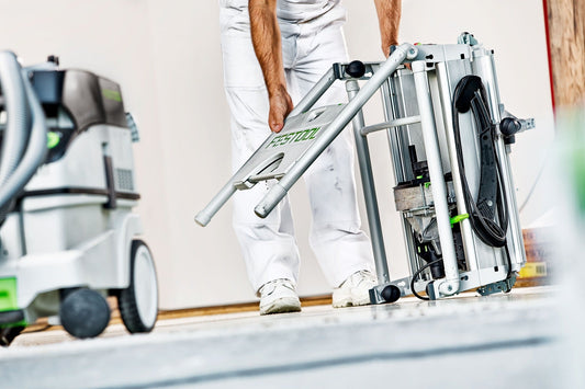Festool PRECISIO CS 50 EBG Tischzugsäge mit Systainer, Zubehör und Absauganlage auf Baustelle