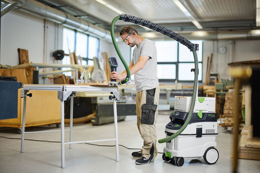 Festool Absaugarm CT-ASA FLX J Staubabsaugung in Werkstatt auf Absaugmobil montiert, Handhabung demonstriert