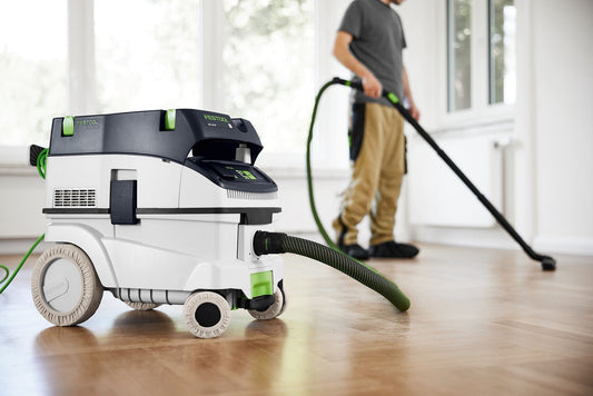 Festool CLEANTEC CTM 26 EI-FLR Absaugmobil mit Radüberzieher bei Reinigung Holzparkett, Anwendungsbeispiel