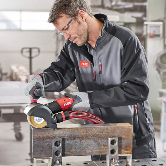 FLEX Bürstmaschine BBE 14-3 110 Anwendung an Metall